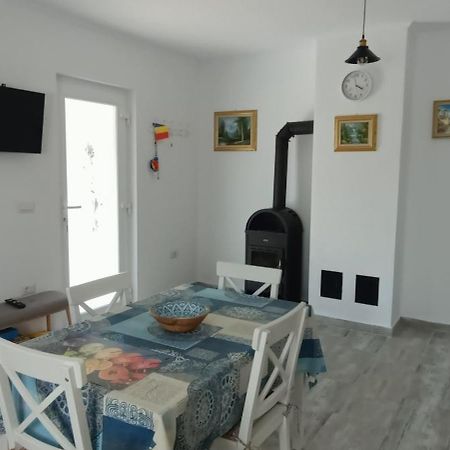 Villa Casaady à Targu Neamt Extérieur photo